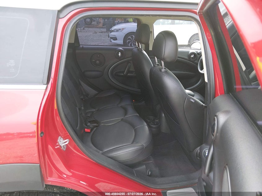 2016 Mini Countryman VIN WMWZC3C58GWT07735 IAAI salvage auction — NORMAL WEAR, Repossession Paperwork (Georgia), sold $3,200 on 2026-08-14 (photo 8)