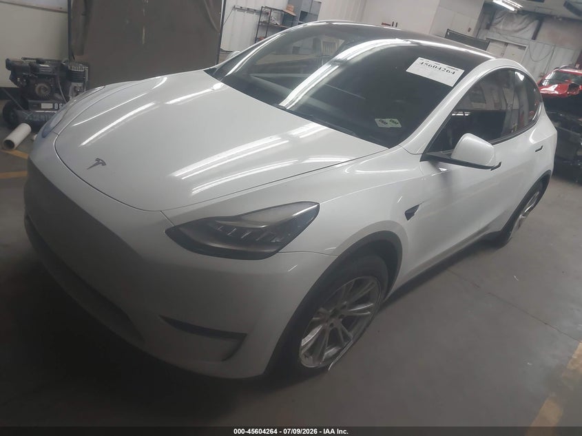 2021 Tesla Model y VIN 5YJYGDED0MF105632 IAAI salvage auction — SUSPENSION, Salvage Title, sold $11,900 on 2026-08-27 (photo 2)