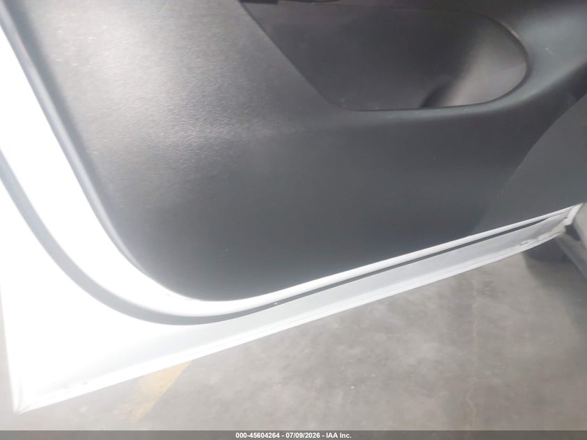2021 Tesla Model y VIN 5YJYGDED0MF105632 IAAI salvage auction — SUSPENSION, Salvage Title, sold $11,900 on 2026-08-27 (photo 9)