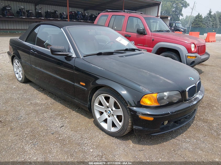 2001 BMW 3 series VIN WBABS33421JY51518 IAAI salvage auction — NORMAL WEAR, Original (Ohio), sold $350 on 2026-08-05 (photo 1)