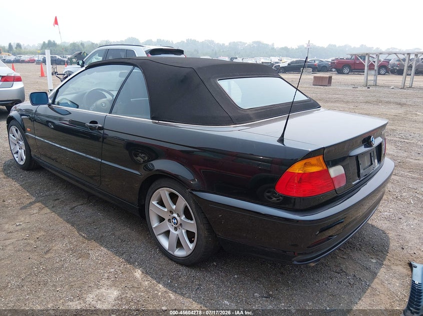 2001 BMW 3 series VIN WBABS33421JY51518 IAAI salvage auction — NORMAL WEAR, Original (Ohio), sold $350 on 2026-08-05 (photo 3)
