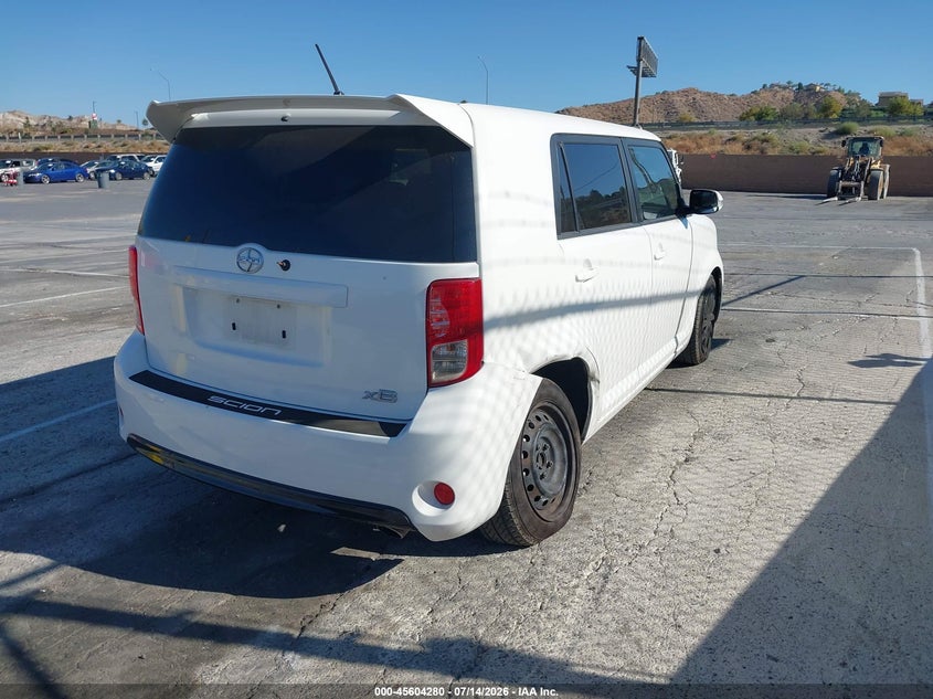 2014 Scion Xb VIN JTLZE4FE3EJ053123 IAAI salvage auction — REAR END, Salvage Title, sold $125 on 2026-07-29 (photo 4)
