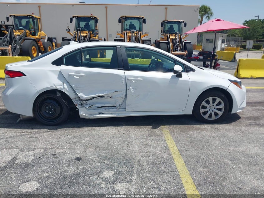 2026 Toyota Corolla VIN 5YFB4MDEXTP408767 IAAI salvage auction — SIDE, Salvage Title, sold $7,950 on 2026-07-30 (photo 6)