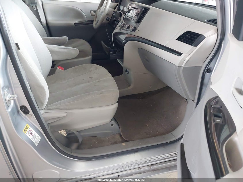 2012 Toyota Sienna VIN 5TDZK3DCXCS226670 IAAI salvage auction — FRONT & REAR, Clear (Georgia), sold $775 on 2026-07-22 (photo 5)