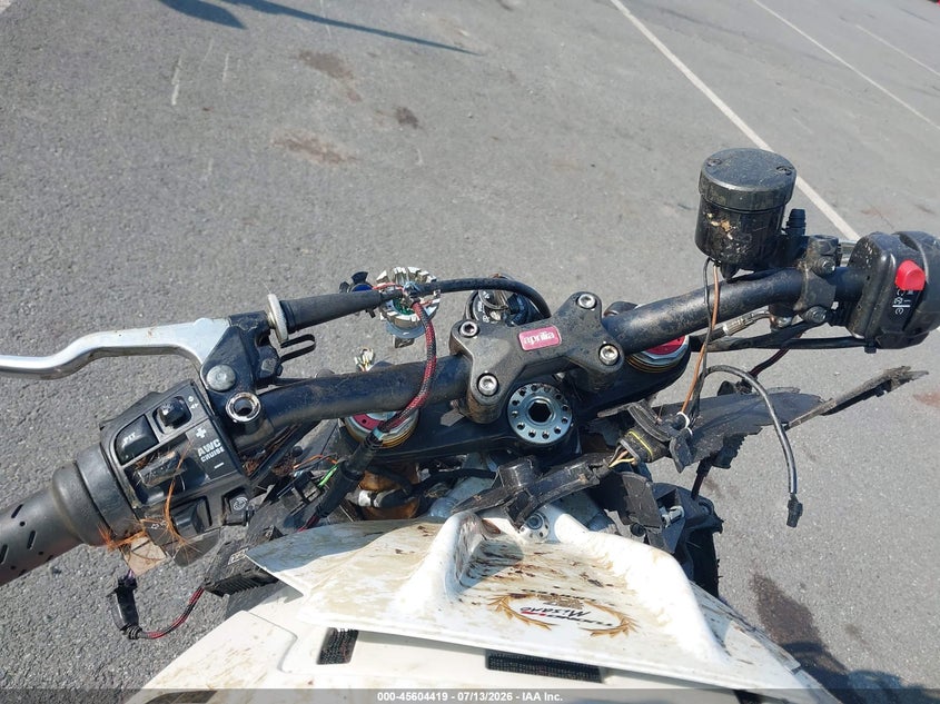 2020 Aprilia Tuono VIN ZD4KGU006LS001422 IAAI salvage auction — RIGHT SIDE, Salvage (Pennsylvania), sold $1,850 on 2026-08-11 (photo 7)