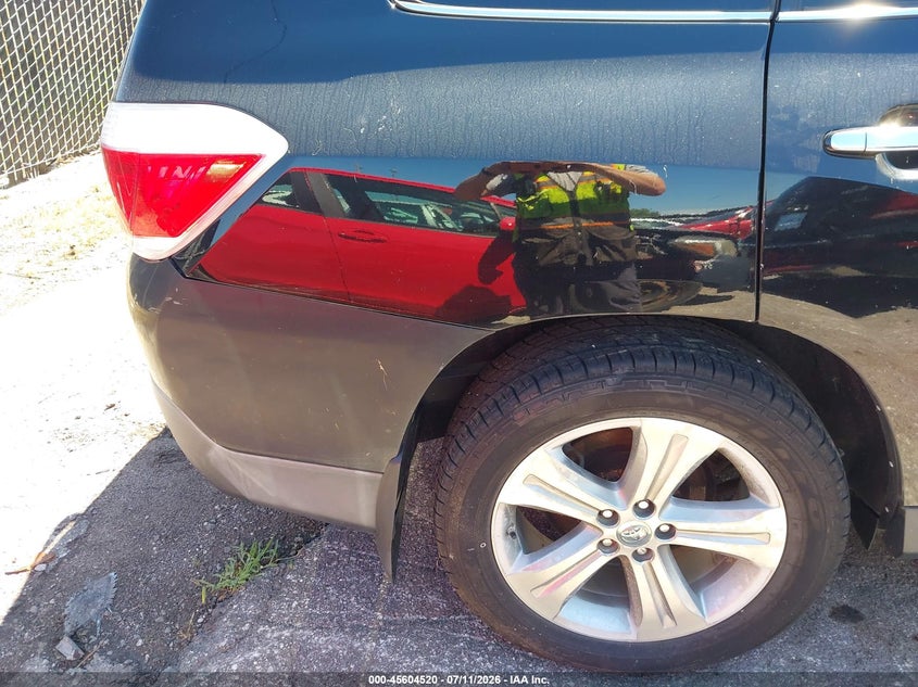 2011 Toyota Highlander VIN 5TDDK3EH2BS079604 IAAI salvage auction — NORMAL WEAR, Clear (Kansas), sold $5,275 on 2026-07-29 (photo 6)
