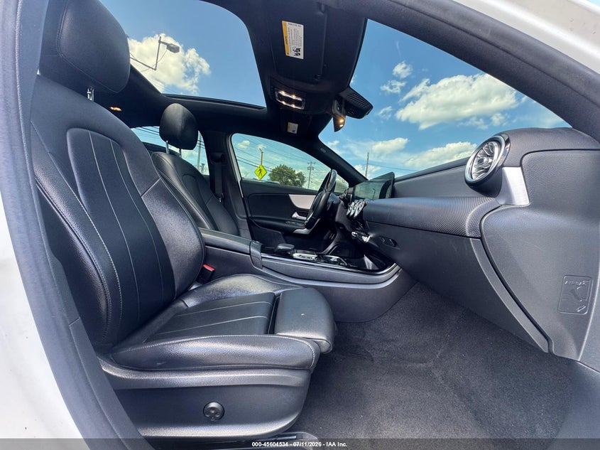 2021 Mercedes-benz A-klasse VIN W1K3G4FB9MJ267992 IAAI salvage auction — UNKNOWN, Salvage Title, sold $5,325 on 2026-07-29 (photo 5)