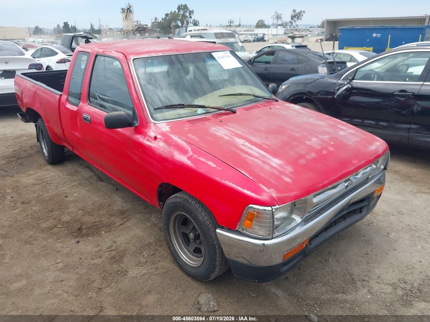 1992 Toyota Pickup VIN JT4VN93DXN5027372 IAAI salvage auction — FRONT & REAR, Salvage (California), sold $75 on 2026-07-29 (photo 1)