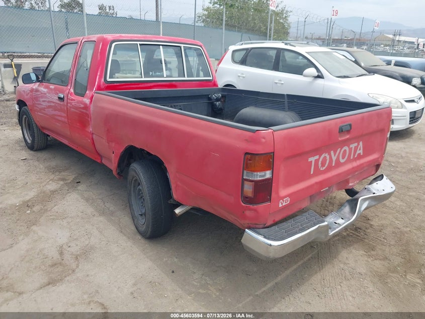 1992 Toyota Pickup VIN JT4VN93DXN5027372 IAAI salvage auction — FRONT & REAR, Salvage (California), sold $75 on 2026-07-29 (photo 3)