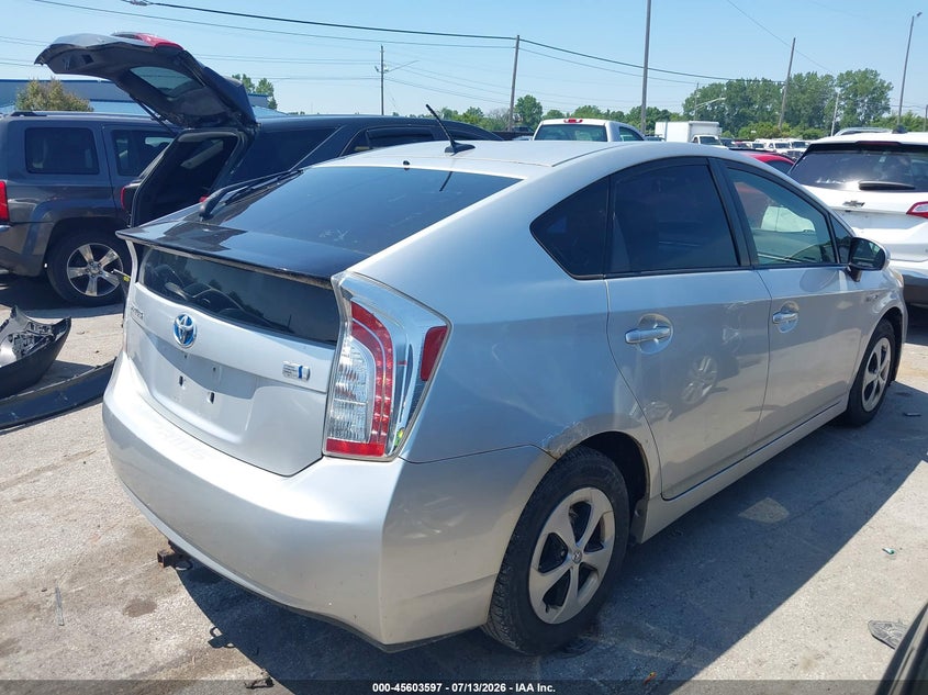 2012 Toyota Prius VIN JTDKN3DU8C0333964 IAAI salvage auction — NORMAL WEAR, Original (Ohio), sold $1,100 on 2026-07-28 (photo 4)