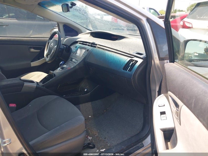 2012 Toyota Prius VIN JTDKN3DU8C0333964 IAAI salvage auction — NORMAL WEAR, Original (Ohio), sold $1,100 on 2026-07-28 (photo 5)