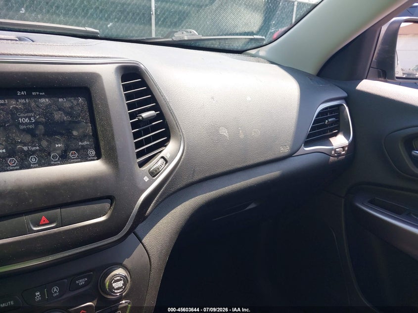 2019 Jeep Cherokee VIN 1C4PJMCB9KD449477 IAAI salvage auction — NORMAL WEAR, Sf97 (New York), sold $9,000 on 2026-07-31 (photo 6)