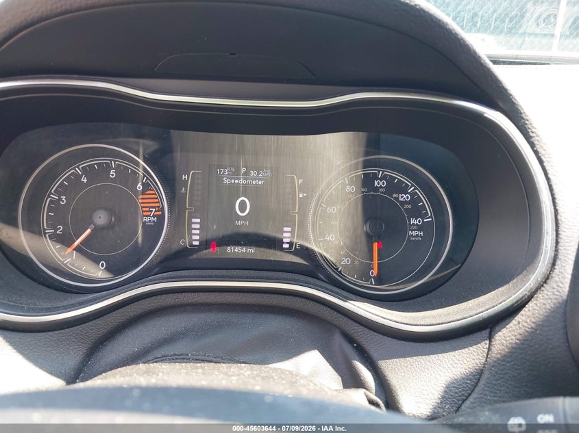 2019 Jeep Cherokee VIN 1C4PJMCB9KD449477 IAAI salvage auction — NORMAL WEAR, Sf97 (New York), sold $9,000 on 2026-07-31 (photo 7)