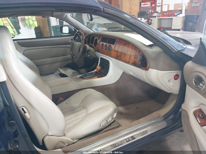 1998 Jaguar Xk series VIN SAJGX2240WC028895 IAAI salvage auction — NORMAL WEAR, Salvage Title (New York), sold $25 on 2026-07-15 (photo 5)