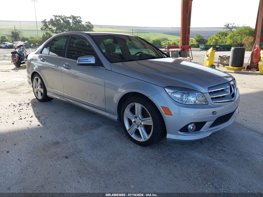 2010 Mercedes-benz C class VIN WDDGF5EB6AF381040 IAAI salvage auction — NORMAL WEAR, Clear (Florida), sold $500 on 2026-07-28 (photo 1)