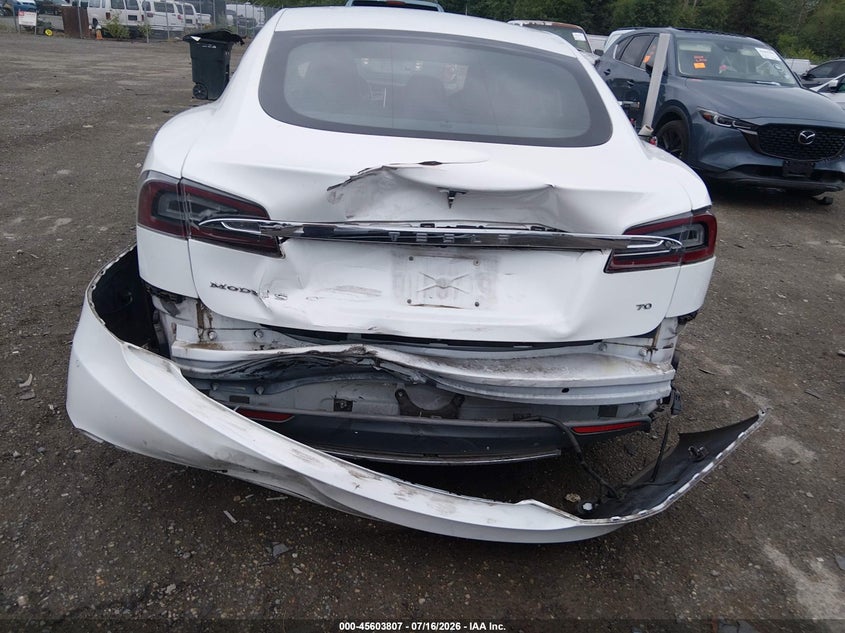 2015 Tesla Model s VIN 5YJSA1E12FF118753 IAAI salvage auction — REAR END, Salvage Title, sold $2,600 on 2026-07-29 (photo 6)