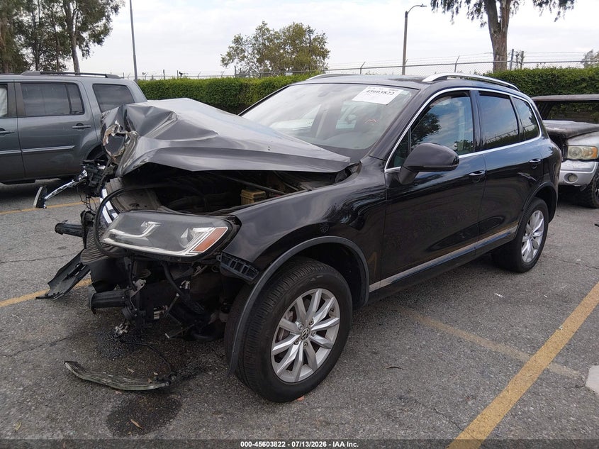 2015 Volkswagen Touareg VIN WVGEF9BP3FD007296 IAAI salvage auction — FRONT END, Salvage (California), sold $425 on 2026-08-04 (photo 2)
