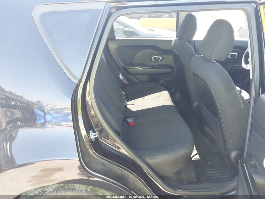 2015 Kia Soul VIN KNDJX3A50F7195867 IAAI salvage auction — NORMAL WEAR, Salvage Title - Dealer (California), sold $900 on 2026-07-23 (photo 8)