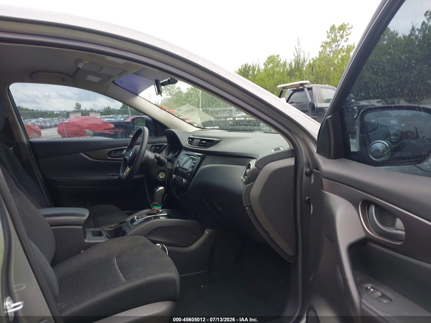 2018 Nissan Rogue VIN JN1BJ1CP7JW103874 IAAI salvage auction — NORMAL WEAR, Clear (Florida), sold $1,650 on 2026-07-30 (photo 5)