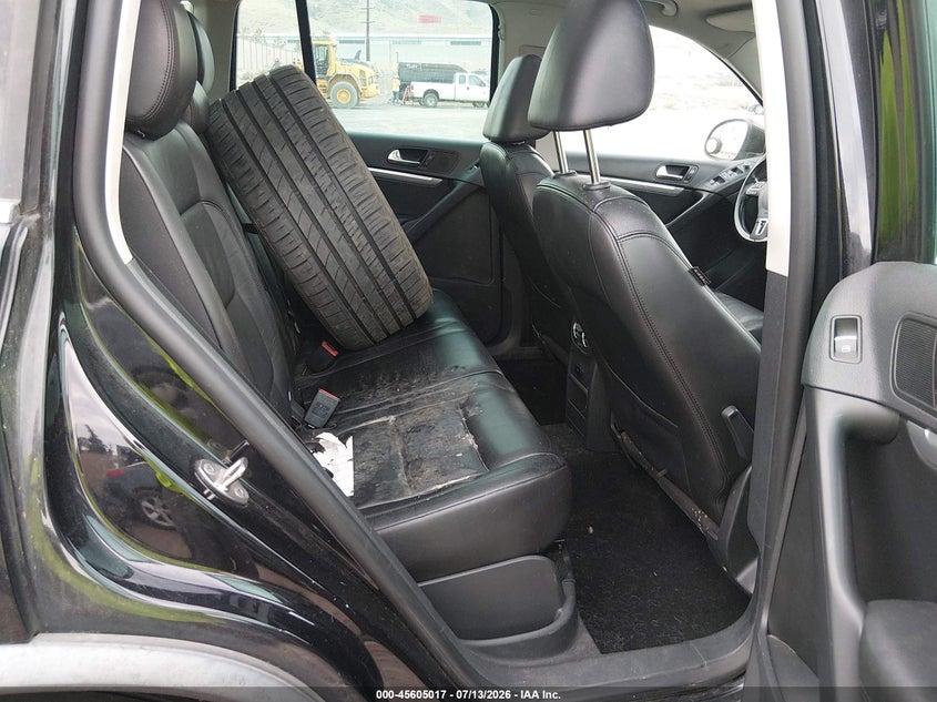2012 Volkswagen Tiguan VIN WVGBV7AX5CW609712 IAAI salvage auction — NORMAL WEAR, Regular (Nevada), sold $25 on 2026-07-17 (photo 8)
