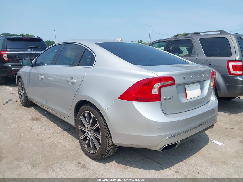 2018 Volvo VIN LYV402TM7JB158268 IAAI salvage auction — HAIL, Salvage (Ohio), sold $575 on 2026-07-28 (photo 3)