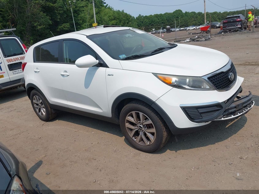 2015 Kia Sportage VIN KNDPBCACXF7687846 IAAI salvage auction — FRONT END, Clear (Massachusetts), sold $1,250 on 2026-07-24 (photo 1)