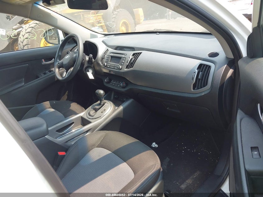 2015 Kia Sportage VIN KNDPBCACXF7687846 IAAI salvage auction — FRONT END, Clear (Massachusetts), sold $1,250 on 2026-07-24 (photo 5)