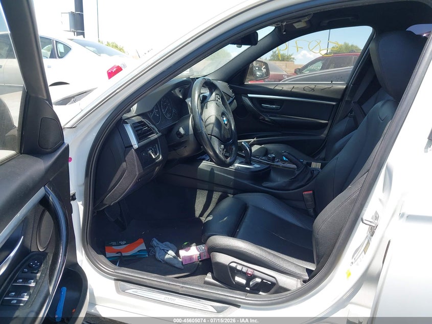2018 BMW 3er VIN WBA8B9C5XJEE80948 IAAI salvage auction — LEFT SIDE, Salvage Certificate (California), sold $3,950 on 2026-08-14 (photo 5)