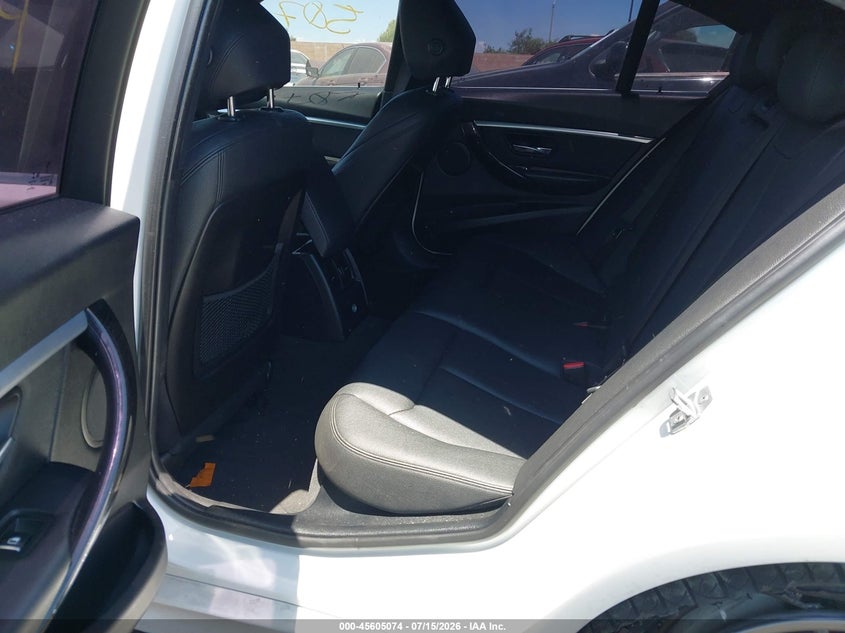 2018 BMW 3er VIN WBA8B9C5XJEE80948 IAAI salvage auction — LEFT SIDE, Salvage Certificate (California), sold $3,950 on 2026-08-14 (photo 8)