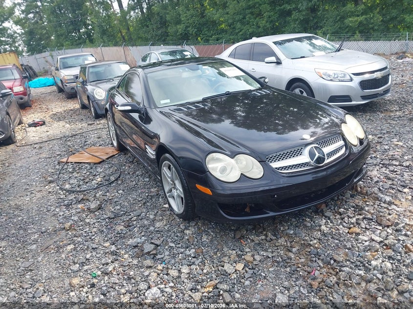2007 Mercedes-benz Sl-class VIN WDBSK71F47F119447 IAAI salvage auction — SIDE, Clear (New York), sold $1,550 on 2026-07-28 (photo 1)