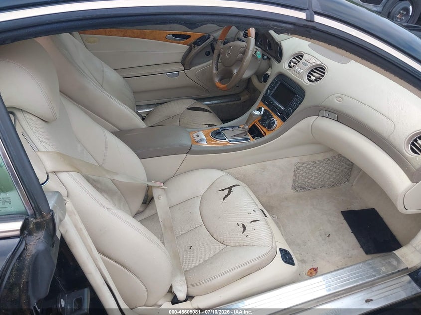 2007 Mercedes-benz Sl-class VIN WDBSK71F47F119447 IAAI salvage auction — SIDE, Clear (New York), sold $1,550 on 2026-07-28 (photo 5)