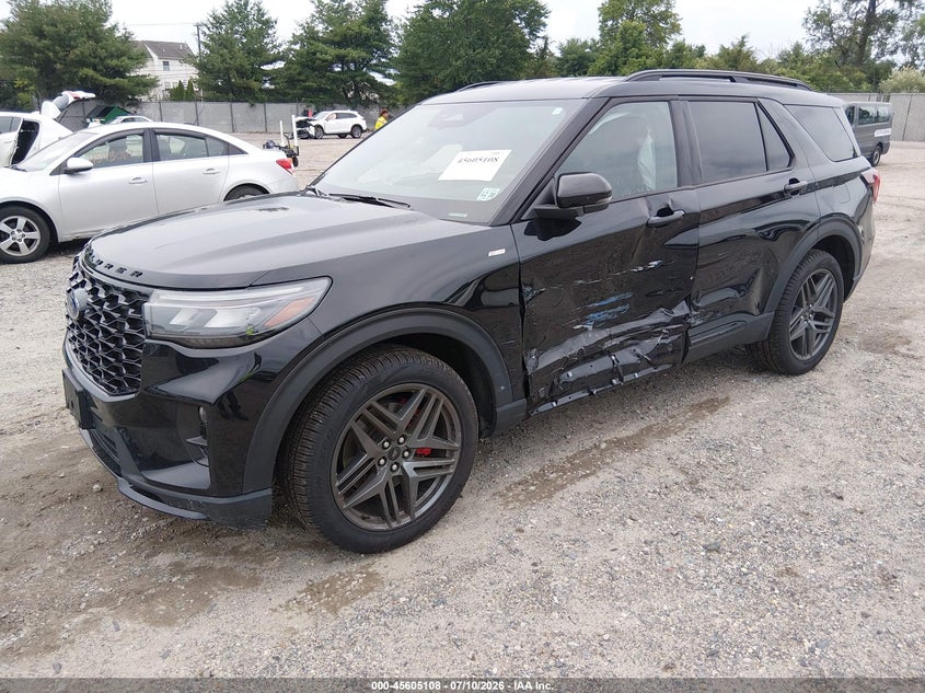 2025 Ford Explorer VIN 1FMUK8KH0SGB47471 IAAI salvage auction — SIDE, Salvage Title, sold $17,200 on 2026-08-22 (photo 2)