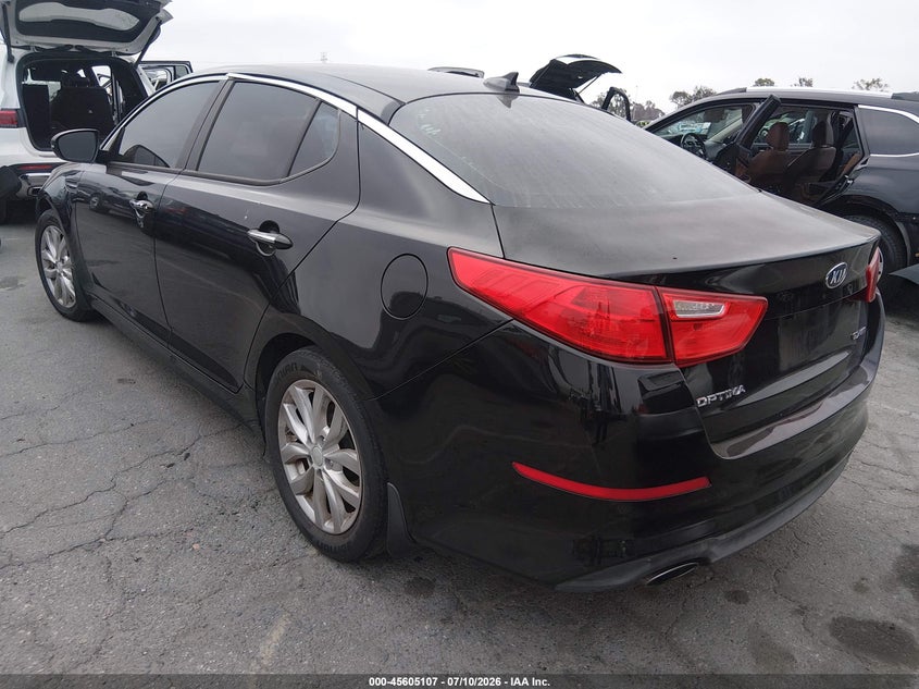 2015 Kia Optima VIN 5XXGN4A76FG393268 IAAI salvage auction — ENGINE DAMAGE, Wait Title, sold $300 on 2026-08-25 (photo 3)