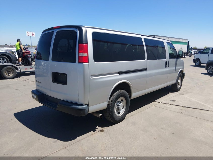 2018 Chevrolet Express 3500 VIN 1GAZGNFG7J1274207 IAAI salvage auction — NORMAL WEAR, Sf97 (California), sold $16,600 on 2026-07-30 (photo 4)