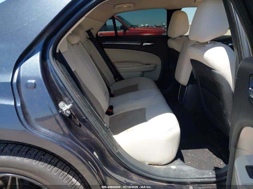2019 Chrysler 300 VIN 2C3CCARG9KH560452 IAAI salvage auction — FRONT END, Original (Texas), sold $3,725 on 2026-09-15 (photo 8)