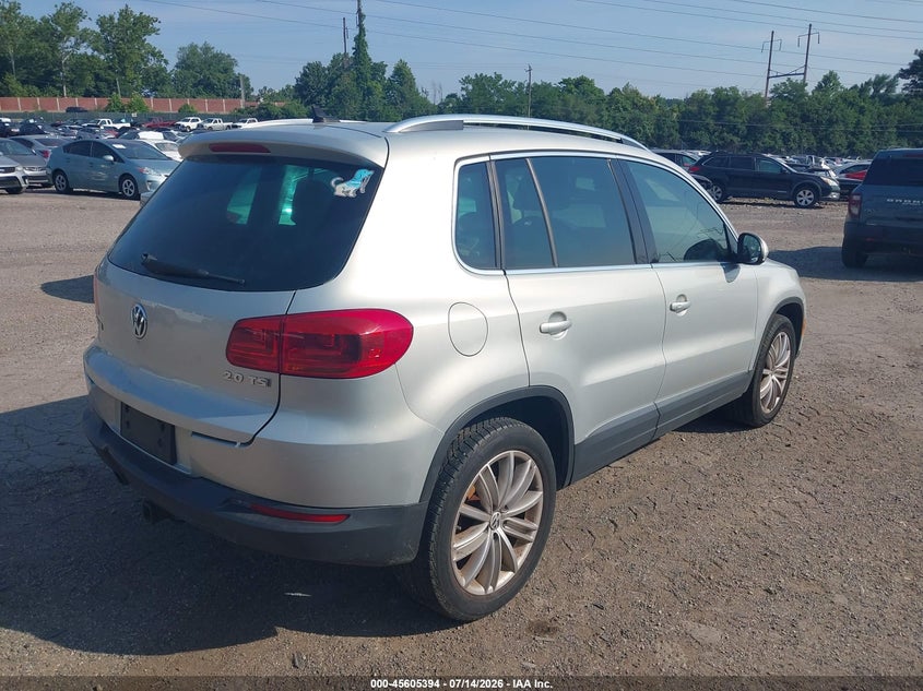 2015 Volkswagen Tiguan VIN WVGAV7AX2FW537917 IAAI salvage auction — NORMAL WEAR, Clear (Pennsylvania), sold $400 on 2026-07-24 (photo 4)