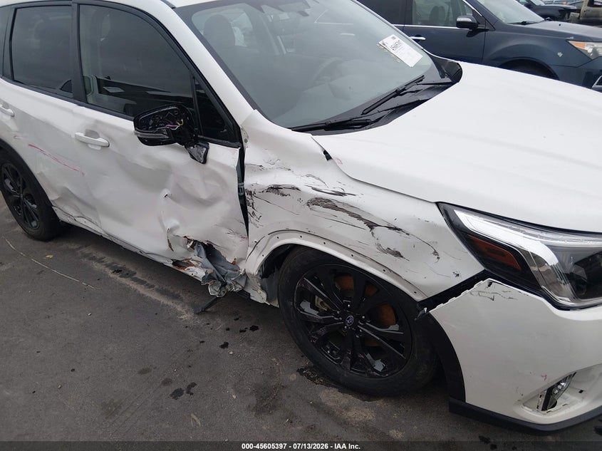 2024 Subaru Forester VIN JF2SKAGC5RH426436 IAAI salvage auction — RIGHT FRONT, Salvage Title, sold $6,900 on 2026-08-01 (photo 6)