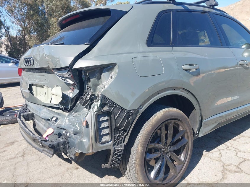2025 Audi Q3 VIN WA1DECF3XS1015506 IAAI salvage auction — REAR END, Salvage Title, sold $10,700 on 2026-07-27 (photo 6)