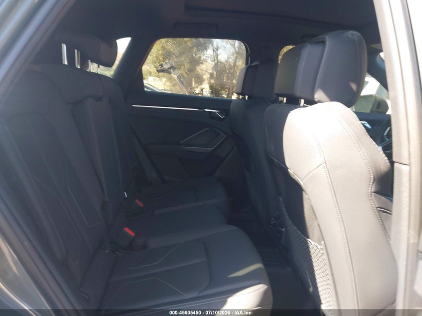 2025 Audi Q3 VIN WA1DECF3XS1015506 IAAI salvage auction — REAR END, Salvage Title, sold $10,700 on 2026-07-27 (photo 8)