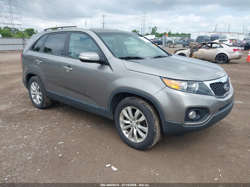 2011 Kia Sorento VIN 5XYKU4A11BG035719 IAAI salvage auction — NORMAL WEAR, Clear (Indiana), sold $1,050 on 2026-07-16 (photo 1)