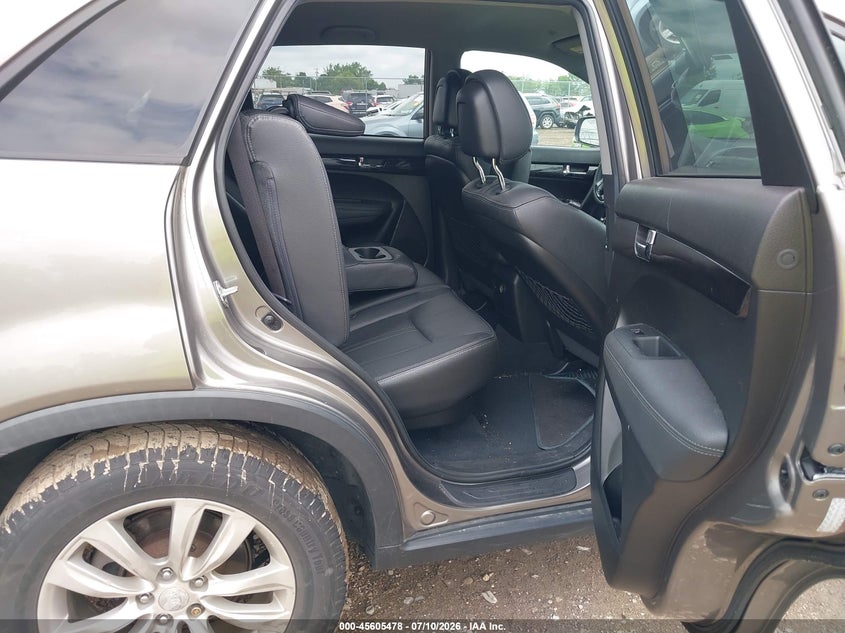 2011 Kia Sorento VIN 5XYKU4A11BG035719 IAAI salvage auction — NORMAL WEAR, Clear (Indiana), sold $1,050 on 2026-07-16 (photo 8)