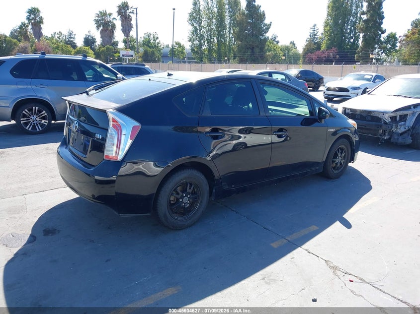 2012 Toyota Prius VIN JTDKN3DU8C1504979 IAAI salvage auction — NORMAL WEAR, Clear - Dealer Only (California), sold $1,300 on 2026-07-29 (photo 4)