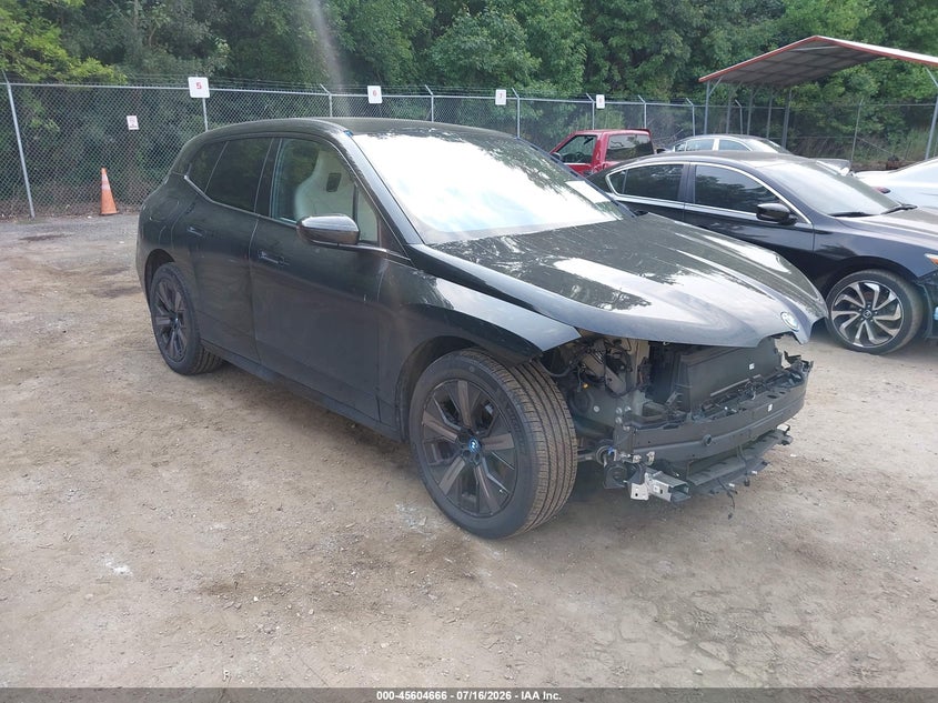 2024 BMW Ix VIN WB523CF0XRCN27186 IAAI salvage auction — FRONT END, Salvage - Greater Than 75% (Maryland), sold $19,900 on 2026-07-30 (photo 1)