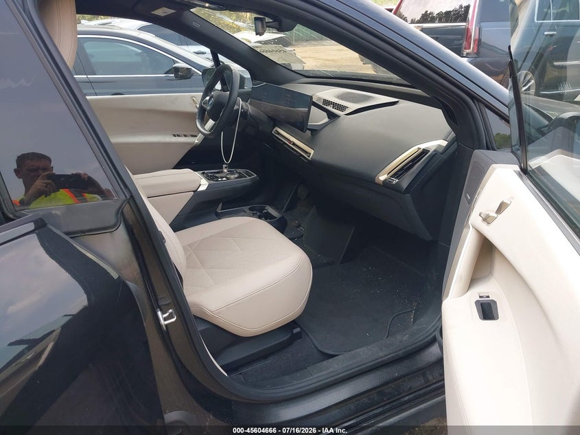 2024 BMW Ix VIN WB523CF0XRCN27186 IAAI salvage auction — FRONT END, Salvage - Greater Than 75% (Maryland), sold $19,900 on 2026-07-30 (photo 5)