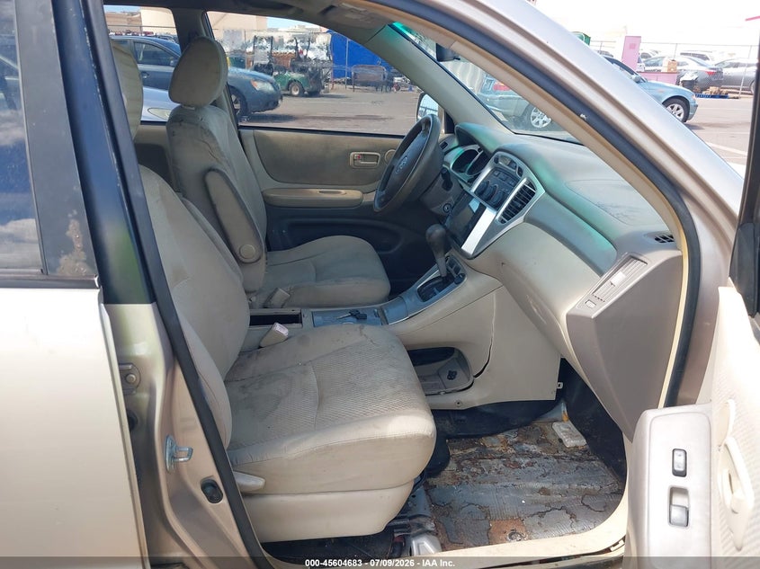 2005 Toyota Highlander VIN JTEGD21A450107657 IAAI salvage auction — NORMAL WEAR, Clear (Hawaii), sold $25 on 2026-07-28 (photo 5)