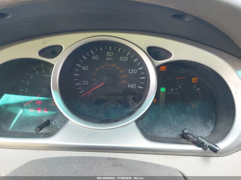 2005 Toyota Highlander VIN JTEGD21A450107657 IAAI salvage auction — NORMAL WEAR, Clear (Hawaii), sold $25 on 2026-07-28 (photo 7)