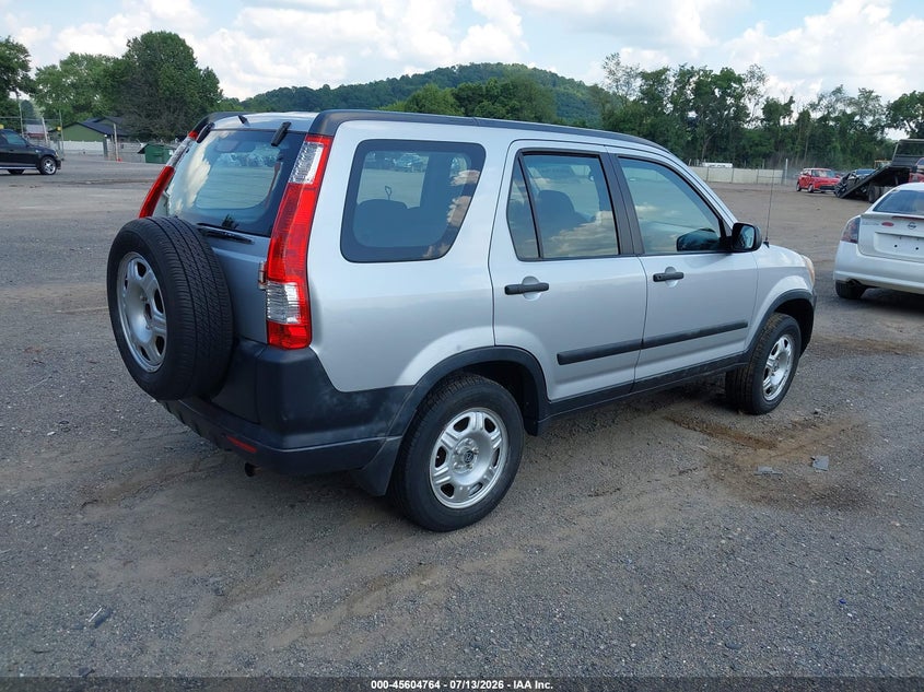 2005 Honda Cr-v VIN SHSRD785X5U306760 IAAI salvage auction — NORMAL WEAR, Clear, sold $775 on 2026-07-27 (photo 4)