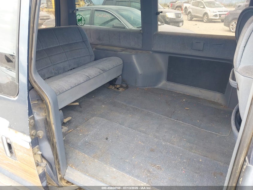 1990 Plymouth Grand voyager VIN 1P4GH54R5LX247972 IAAI salvage auction — NORMAL WEAR, Clear (Montana), sold $50 on 2026-07-22 (photo 8)