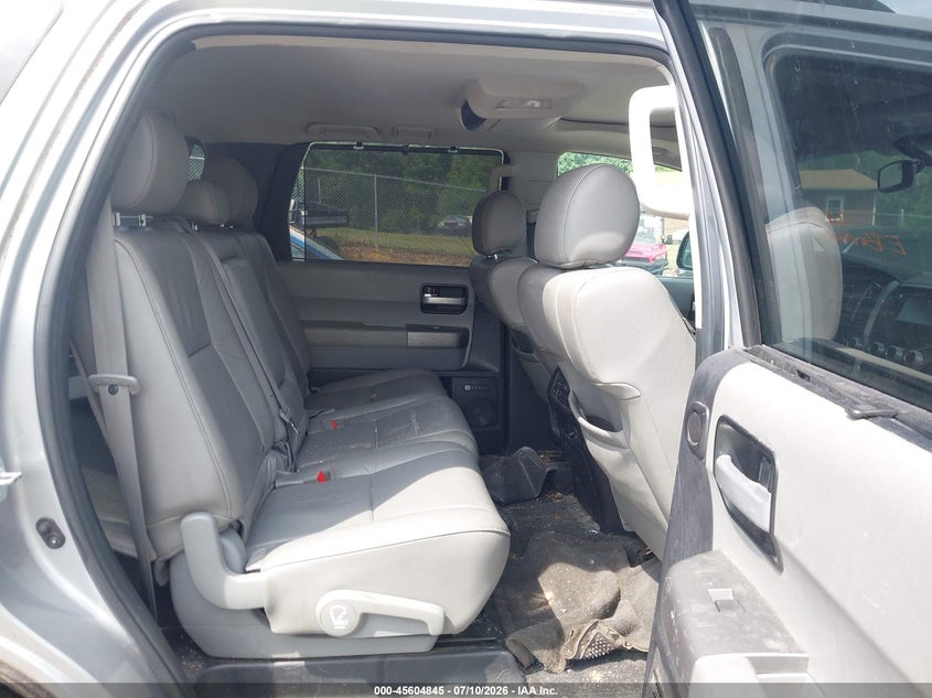 2015 Toyota Sequoia VIN 5TDJY5G11FS121554 IAAI salvage auction — NORMAL WEAR, Clear (Virginia), sold $1,600 on 2026-07-28 (photo 8)