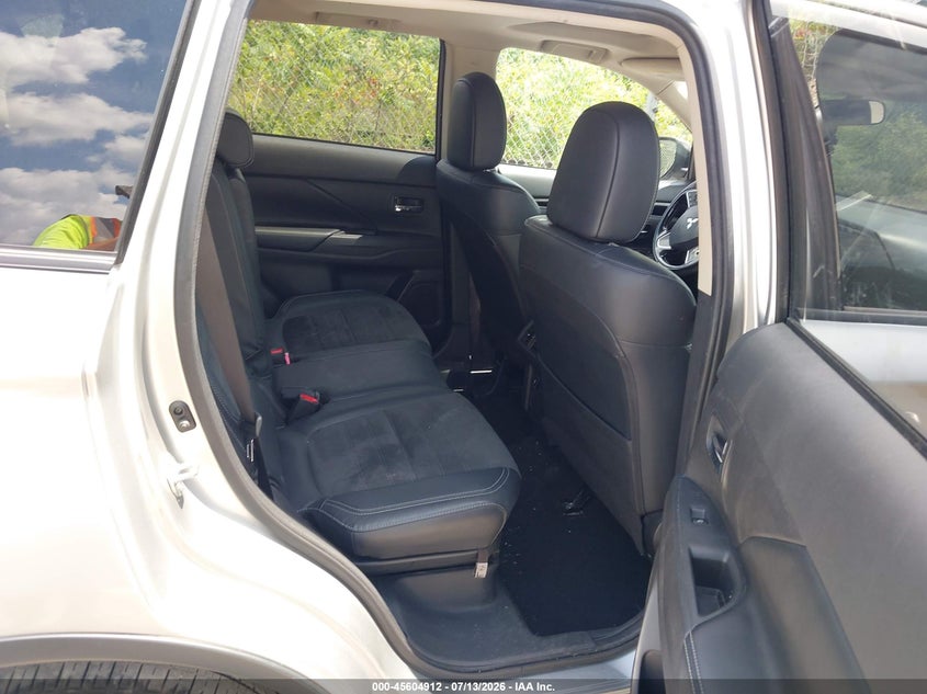 2019 Mitsubishi Outlander VIN JA4AZ3A31KZ008587 IAAI salvage auction — LEFT REAR, Salvage (Pennsylvania), sold $3,500 on 2026-07-28 (photo 8)
